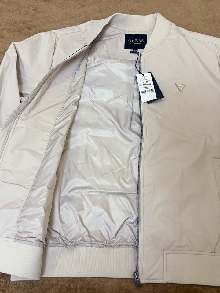 Мужской бомбер Guess