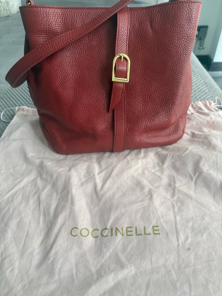 Сумка хобо Coccinelle