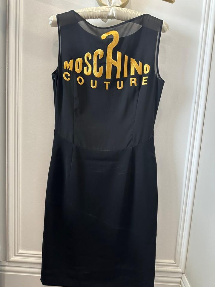 Платье-футляр Moschino