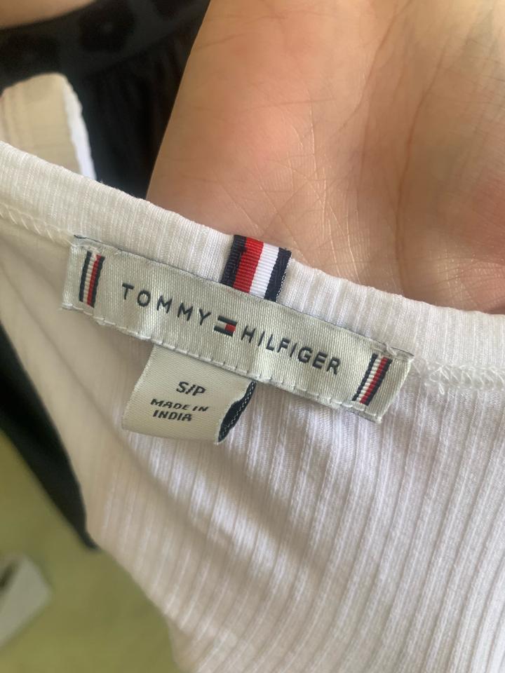 Tommy Hilfiger топы