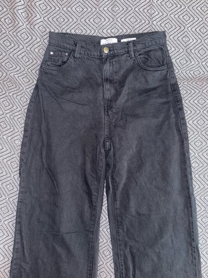 Джинсы Bershka