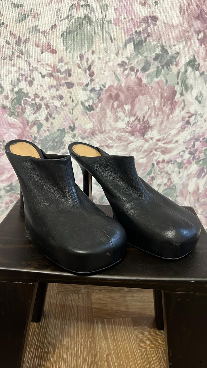 Bottega Veneta