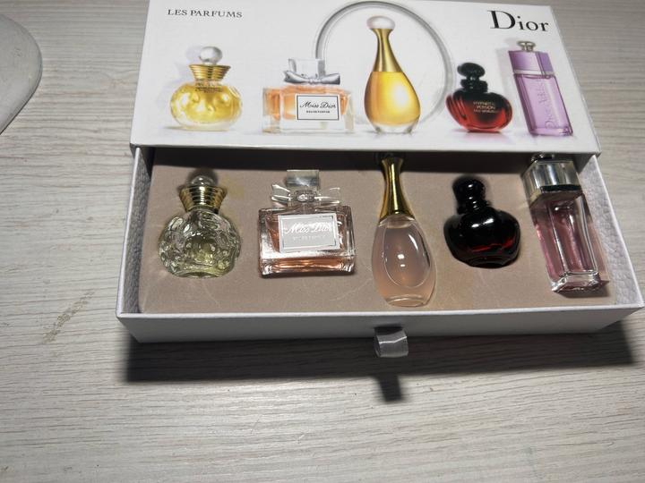 Dior