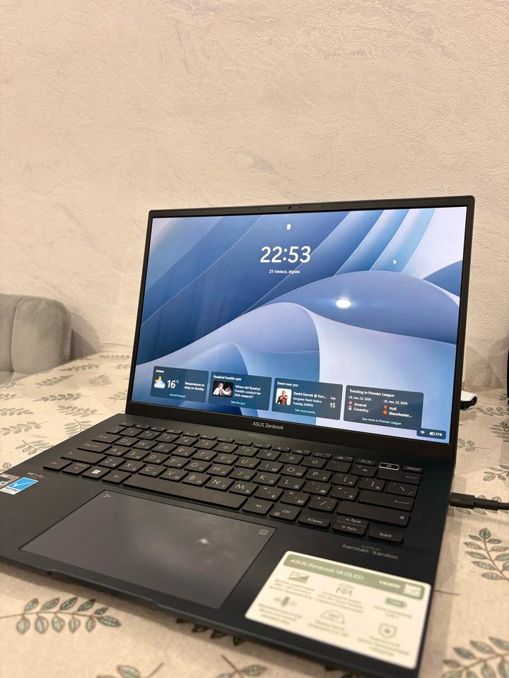 ASUS