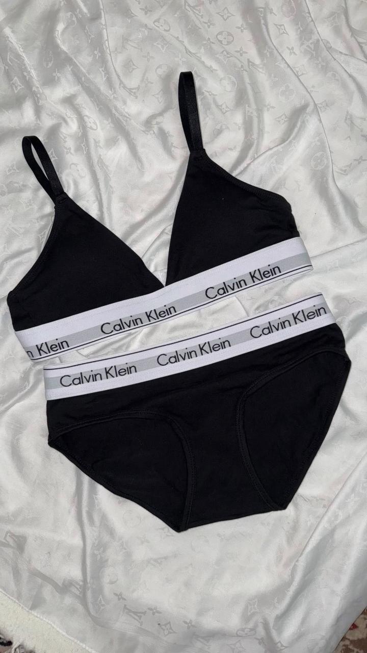 Комплект белья Calvin Klein
