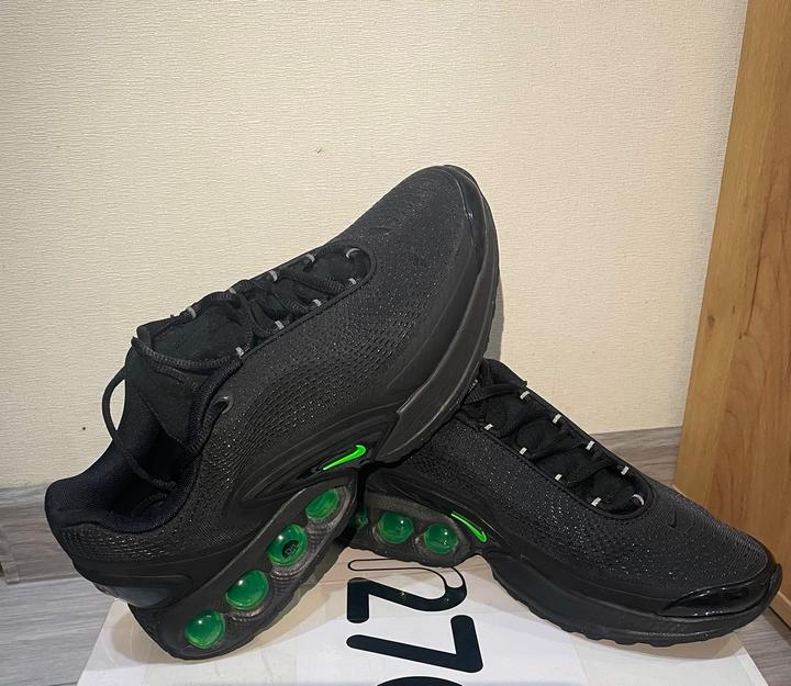 Кроссовки Nike