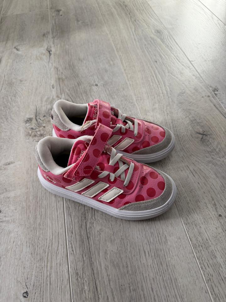 Кеды adidas в горошек для девочки