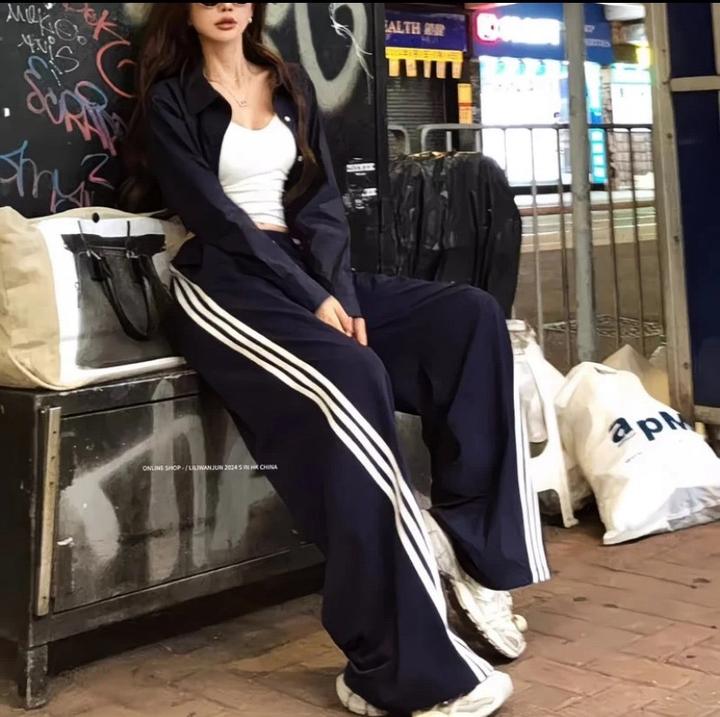 Adidas Спортивные брюки с лампасами