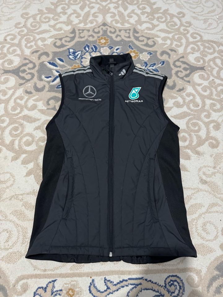 Жилетка adidas Mercedes-AMG Petronas