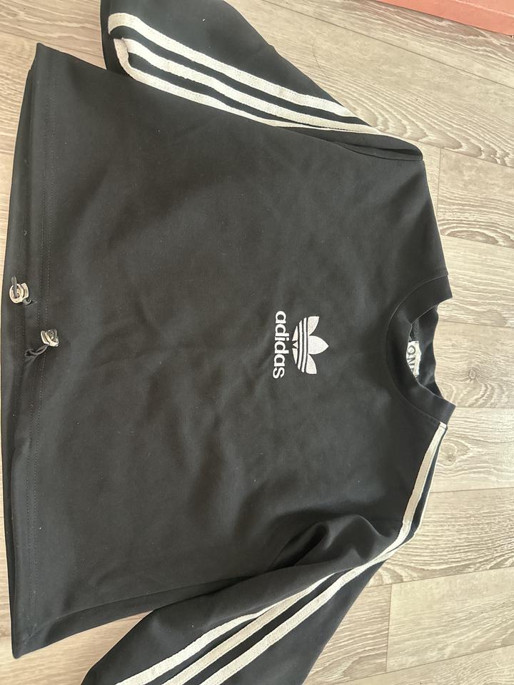 Свитшот adidas