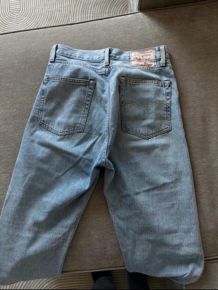 Levi's