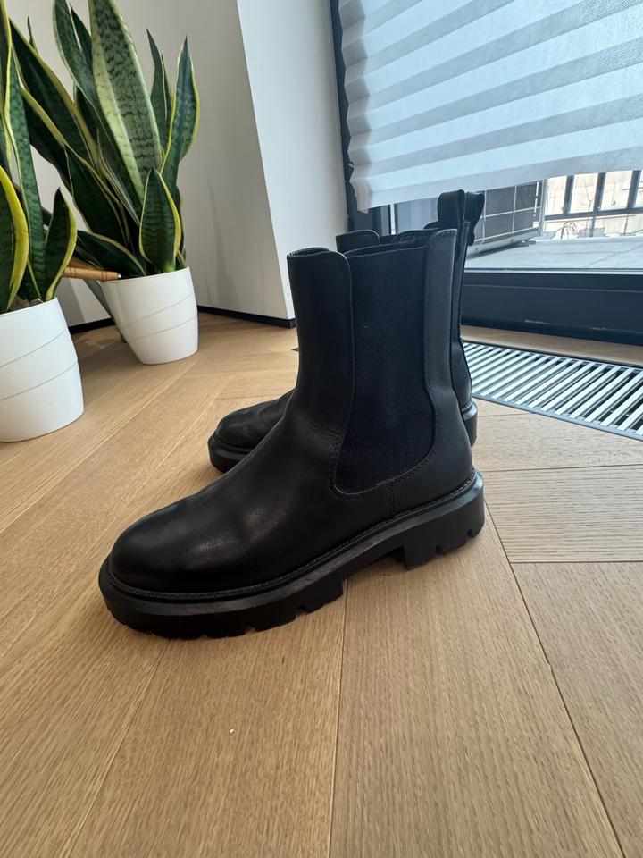 Massimo Dutti