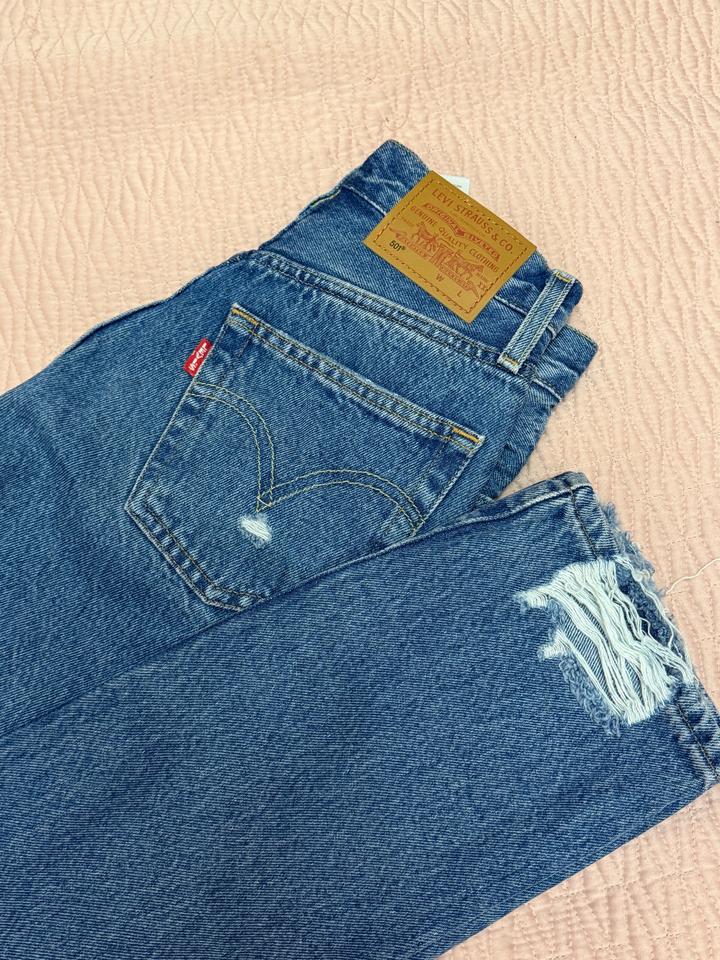 Levi's