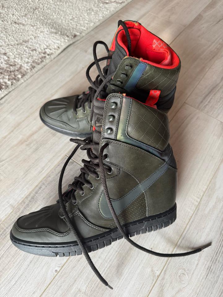 Nike
