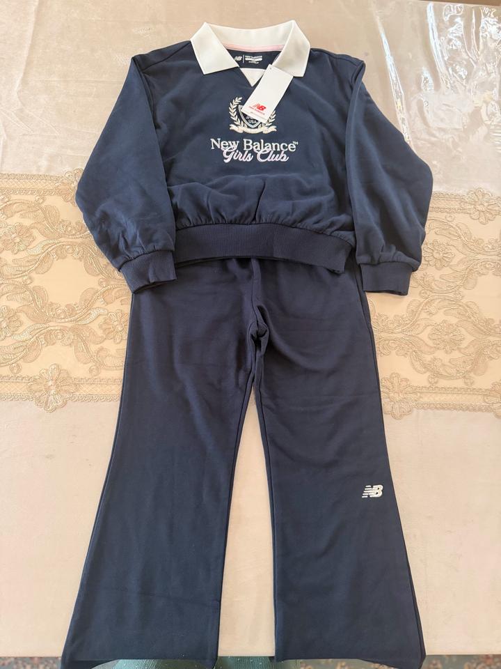 Спортивный костюм New Balance