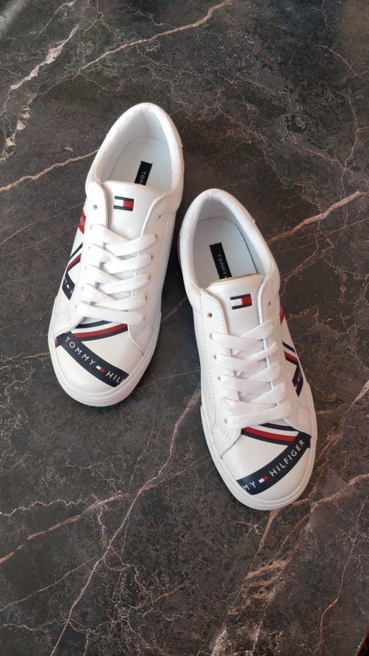 Tommy Hilfiger