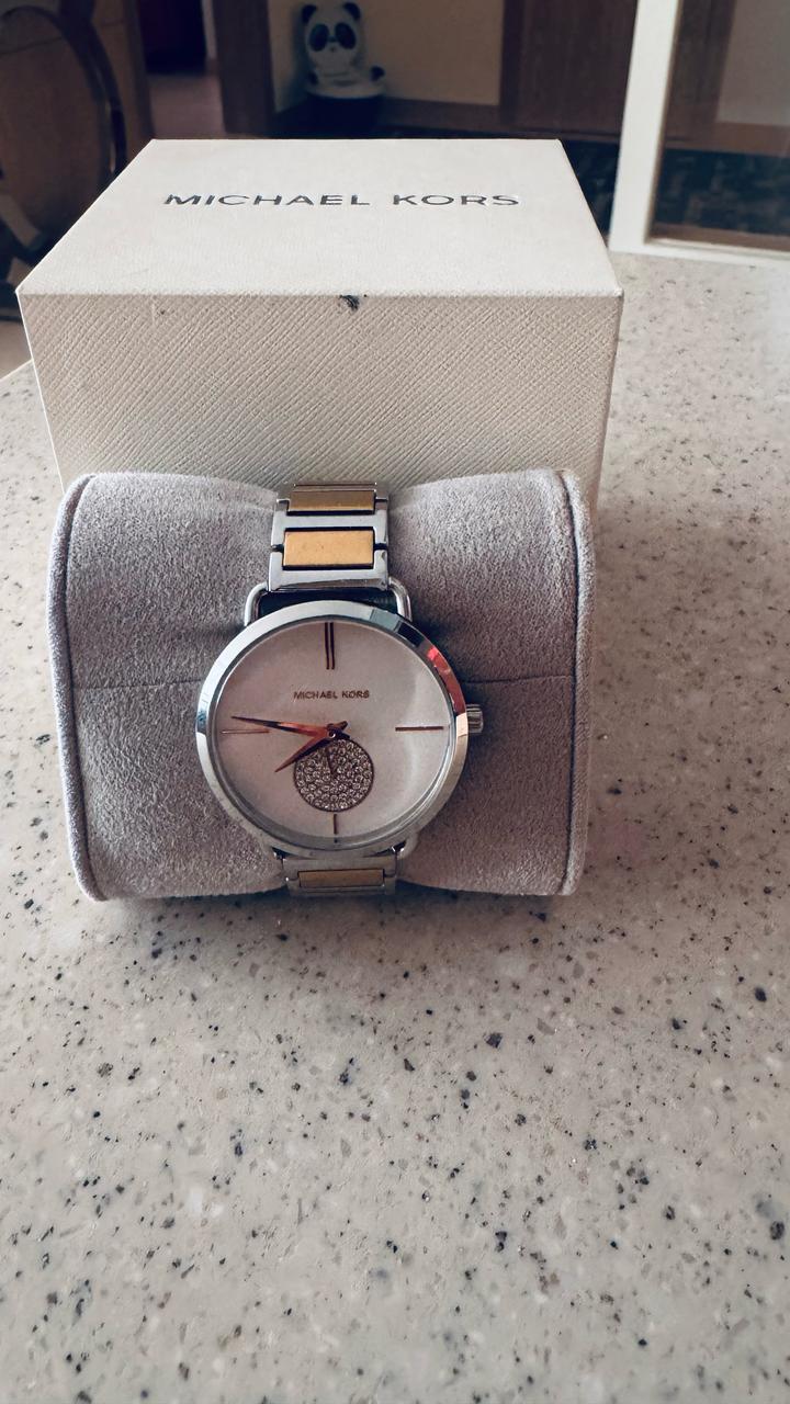Часы Michael Kors серебристые с золотистыми вставками