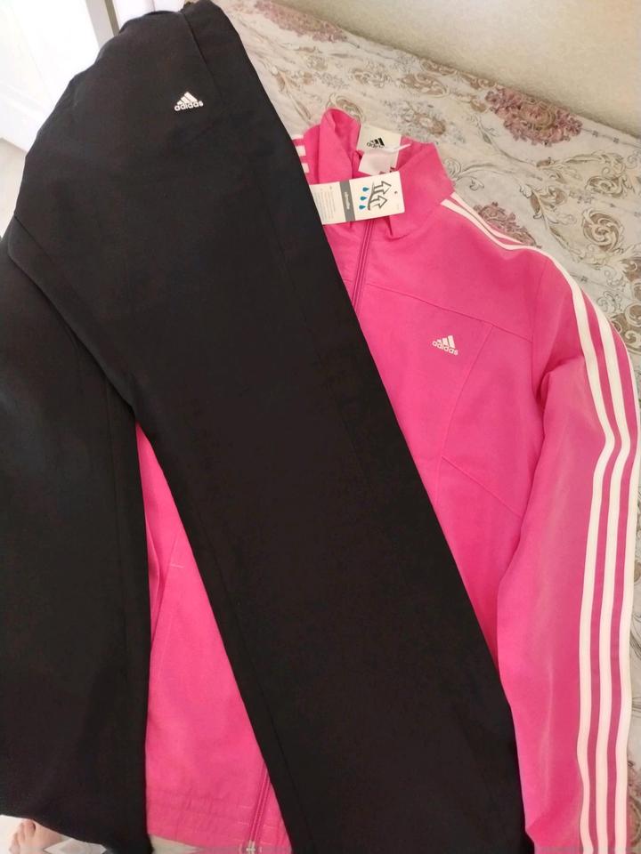 Adidas Спортивный костюм Адидас