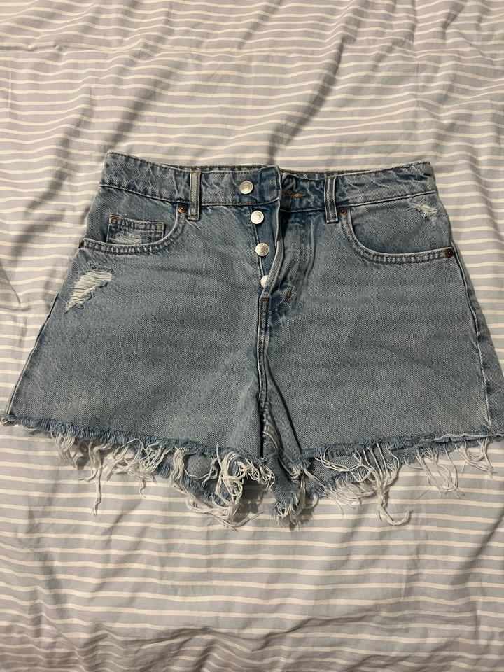 Джинсовые шорты H&M