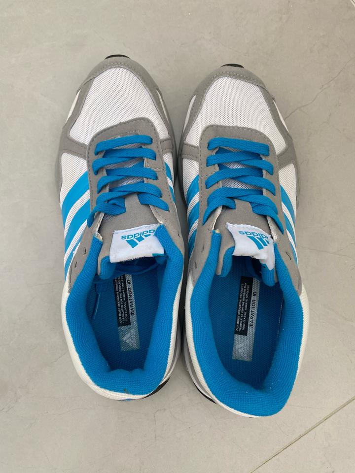 Кроссовки adidas