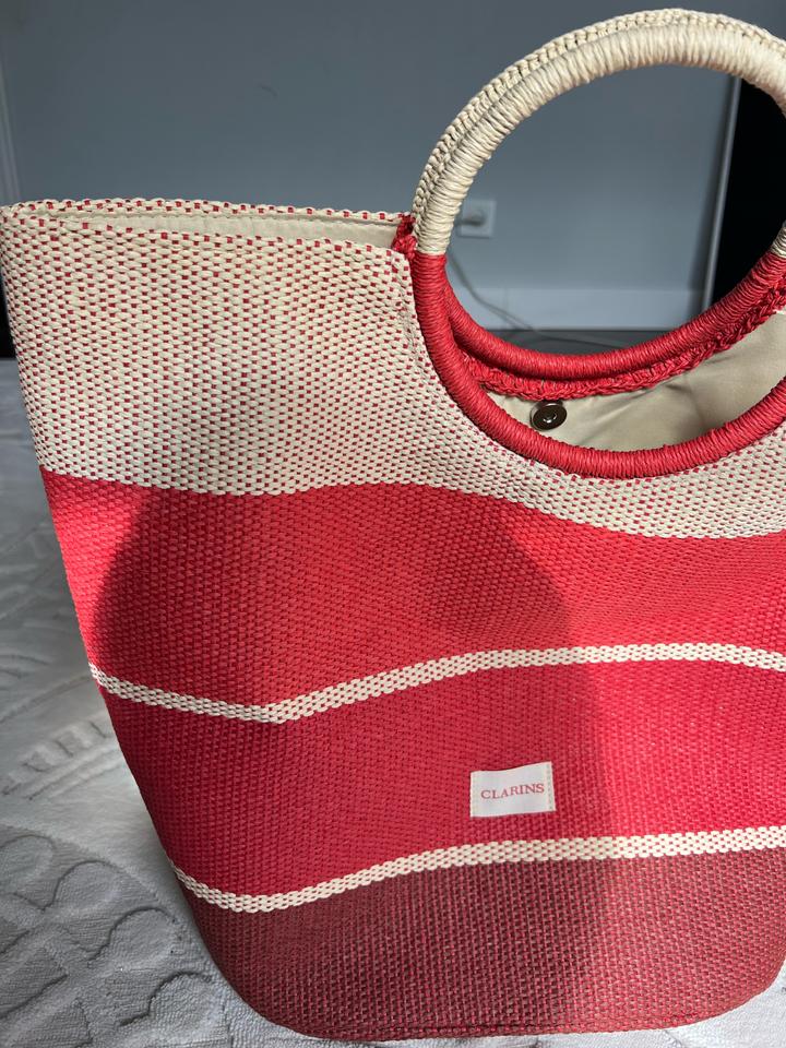 Clarins