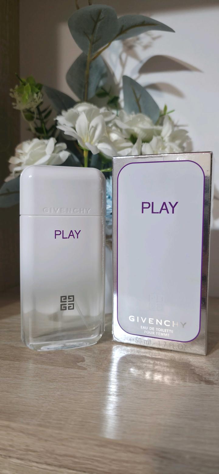 Givenchy Play for her
