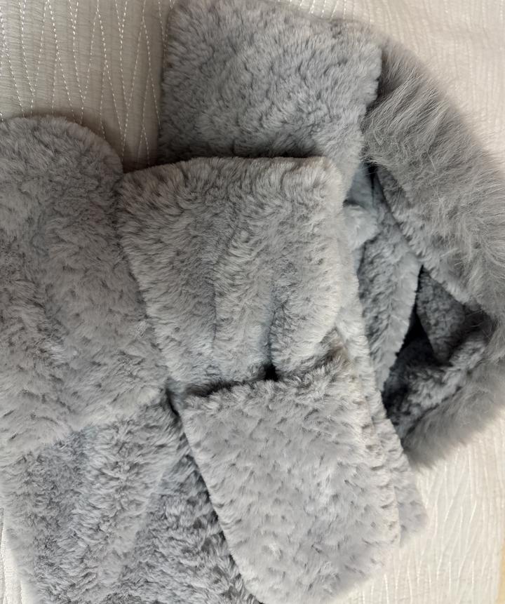Шапка шарф из искусственного меха