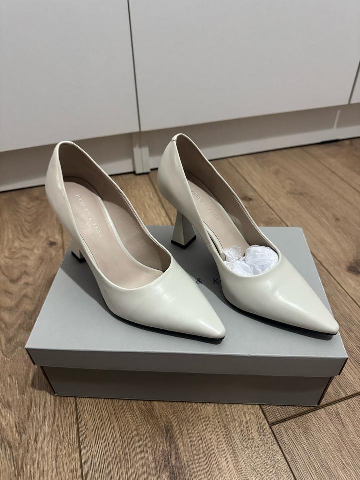 Charles & Keith