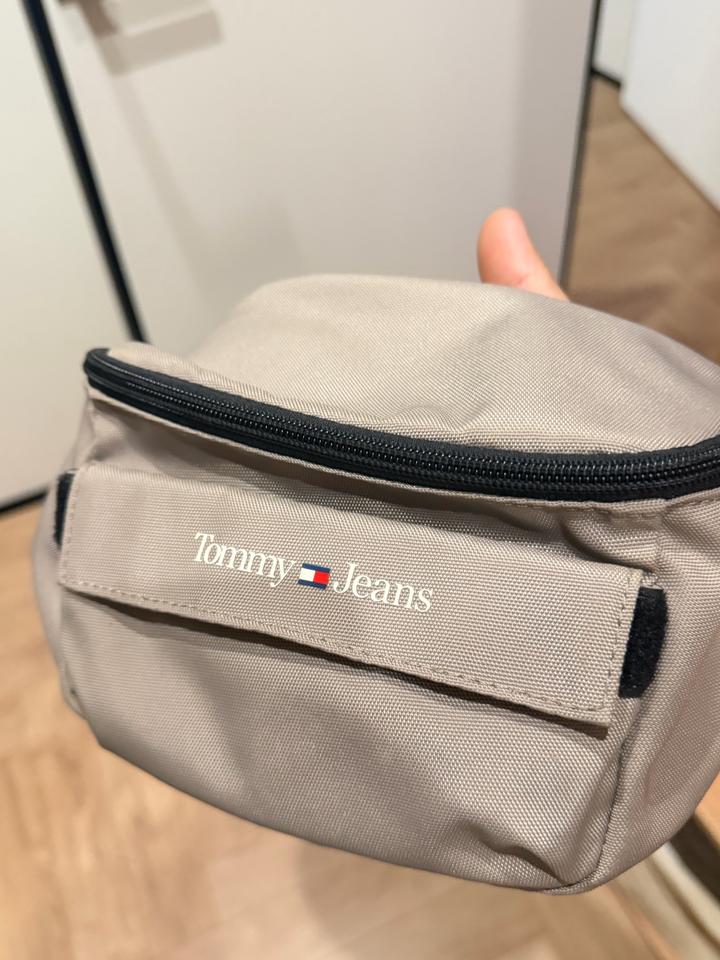 Tommy Jeans