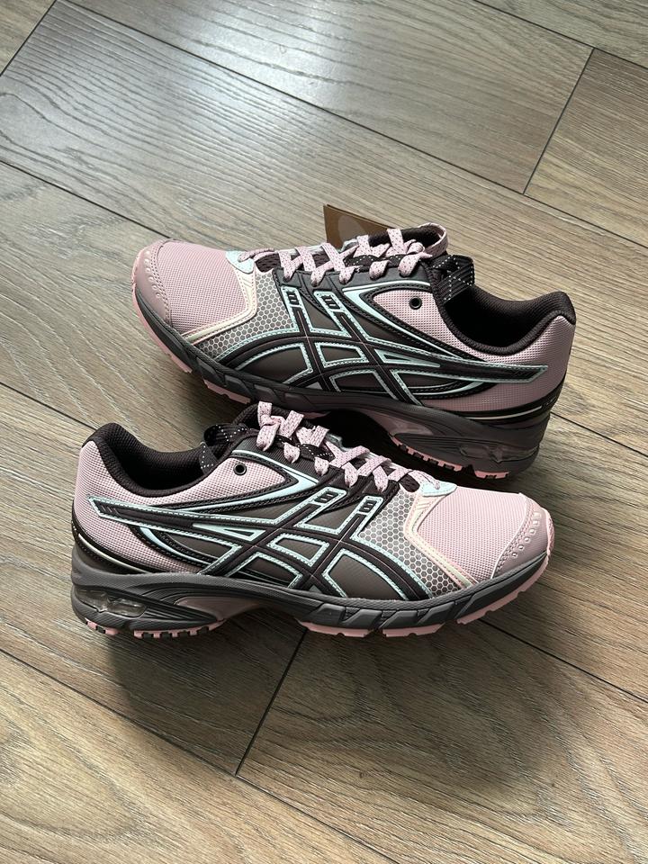 ASICS