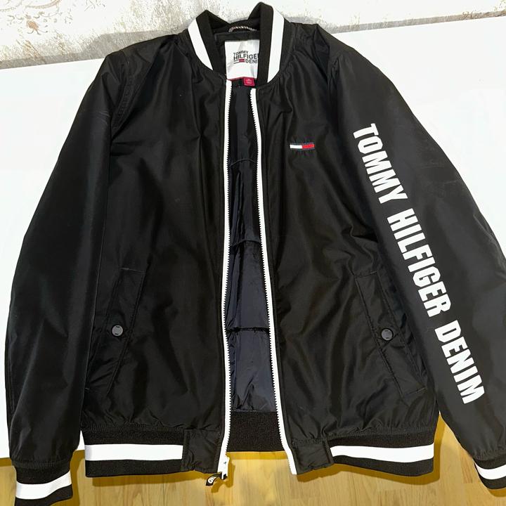 Tommy Hilfiger