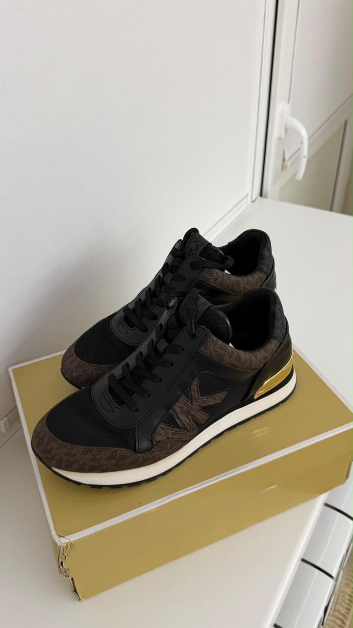 Кроссовки Michael Kors
