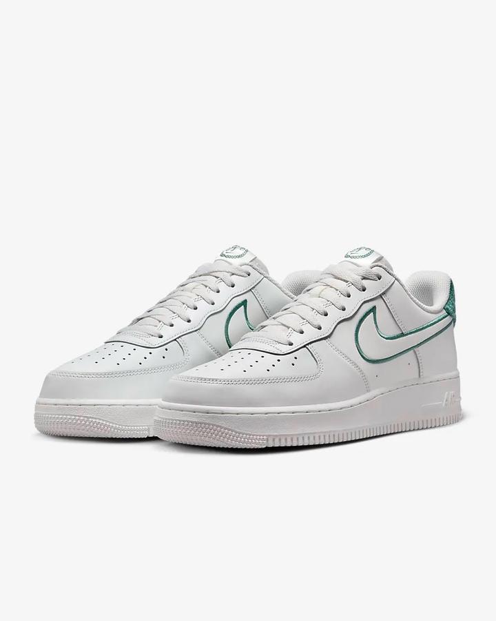 Nike Air Force