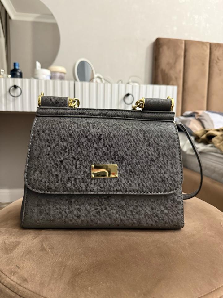 D&G