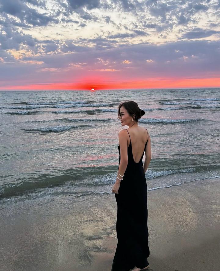 Черное платье