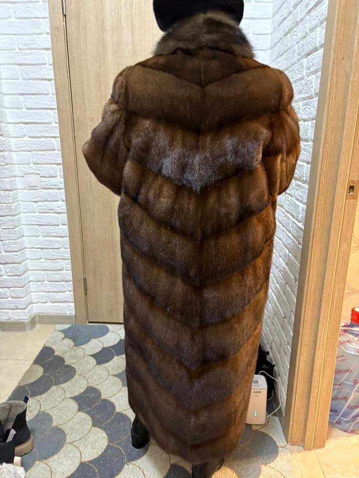 Шуба норкова ворот и манжет Соболь