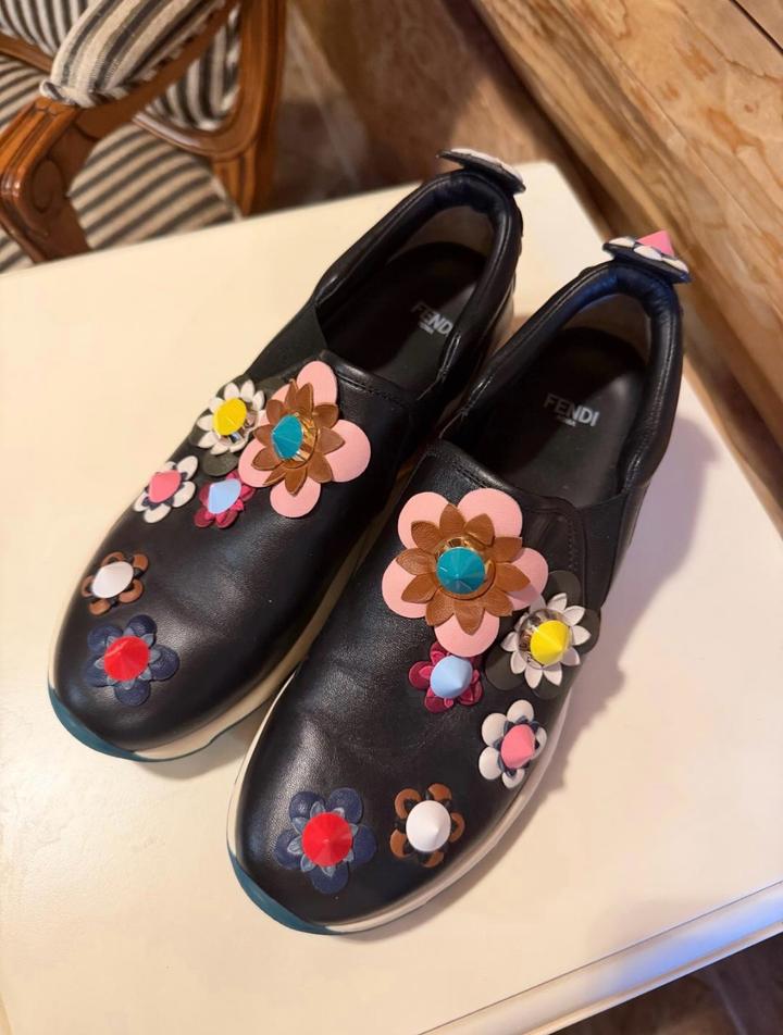 Слипоны Fendi с цветочным декором