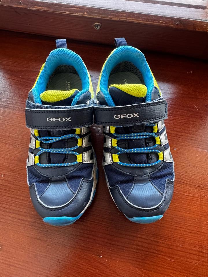 Кроссовки Geox