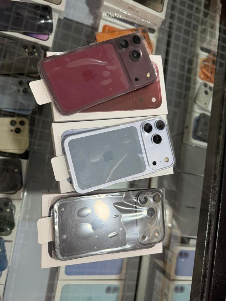 Apple Айфон 18про Макс хр оригинал