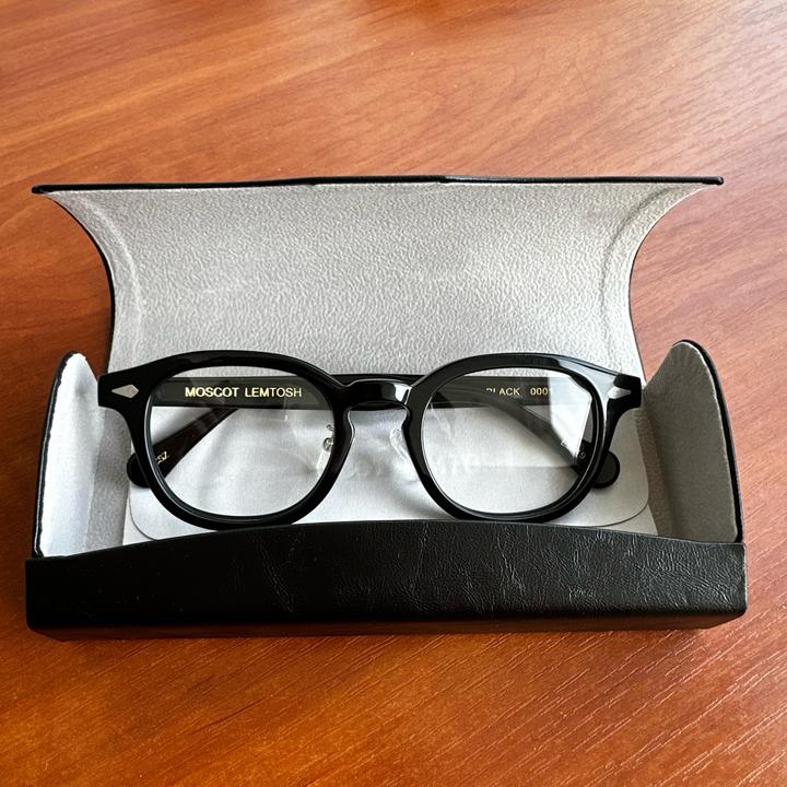 MOSCOT