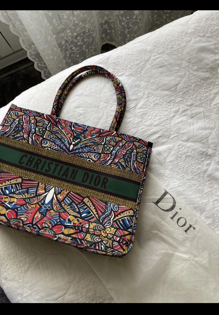 Dior