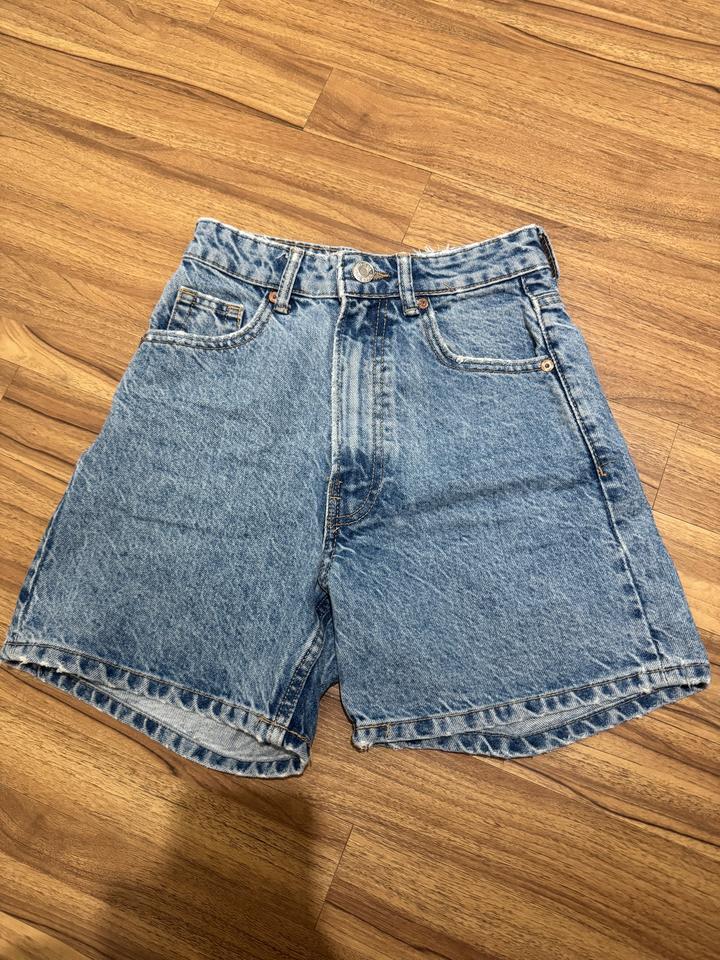 Zara Джинсовые шорты