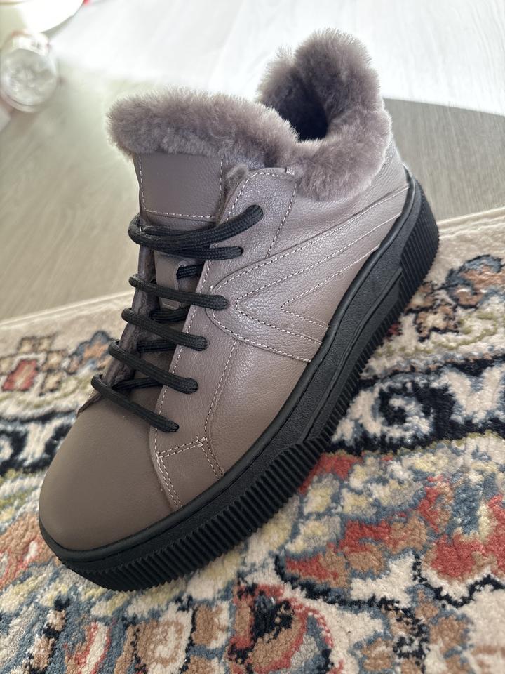 Нет бренда
