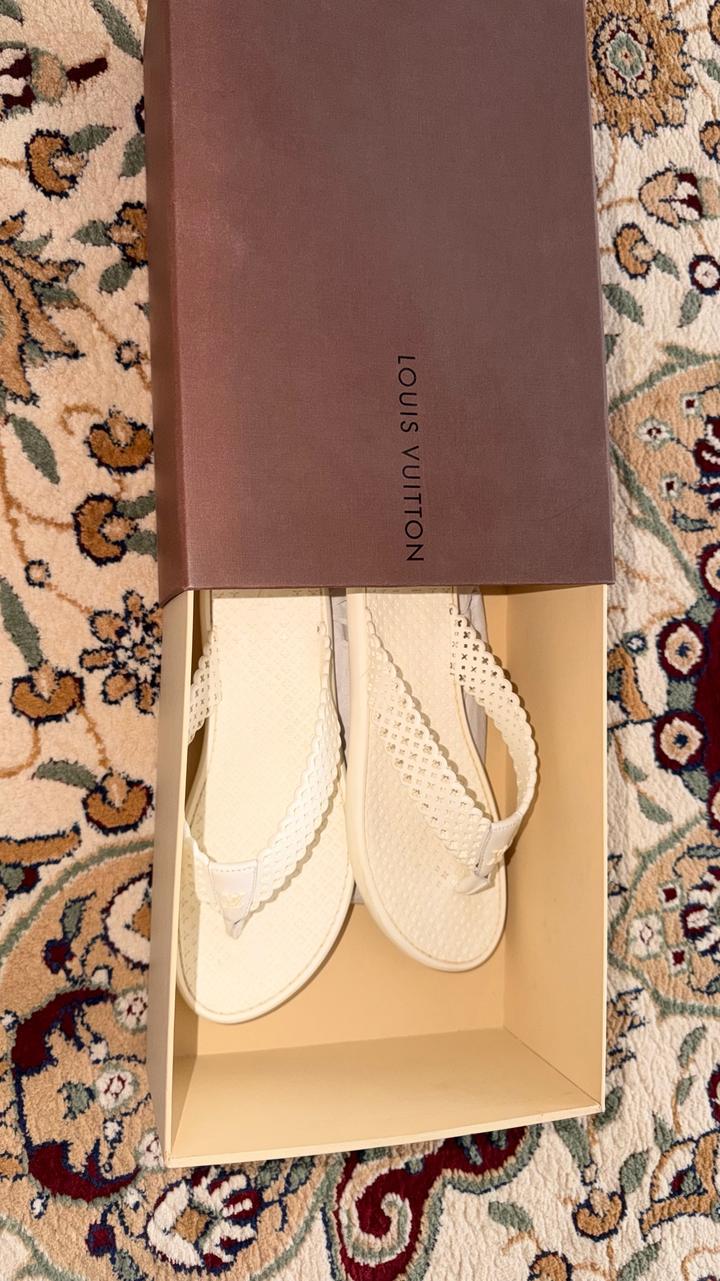 Шлепанцы Louis Vuitton
