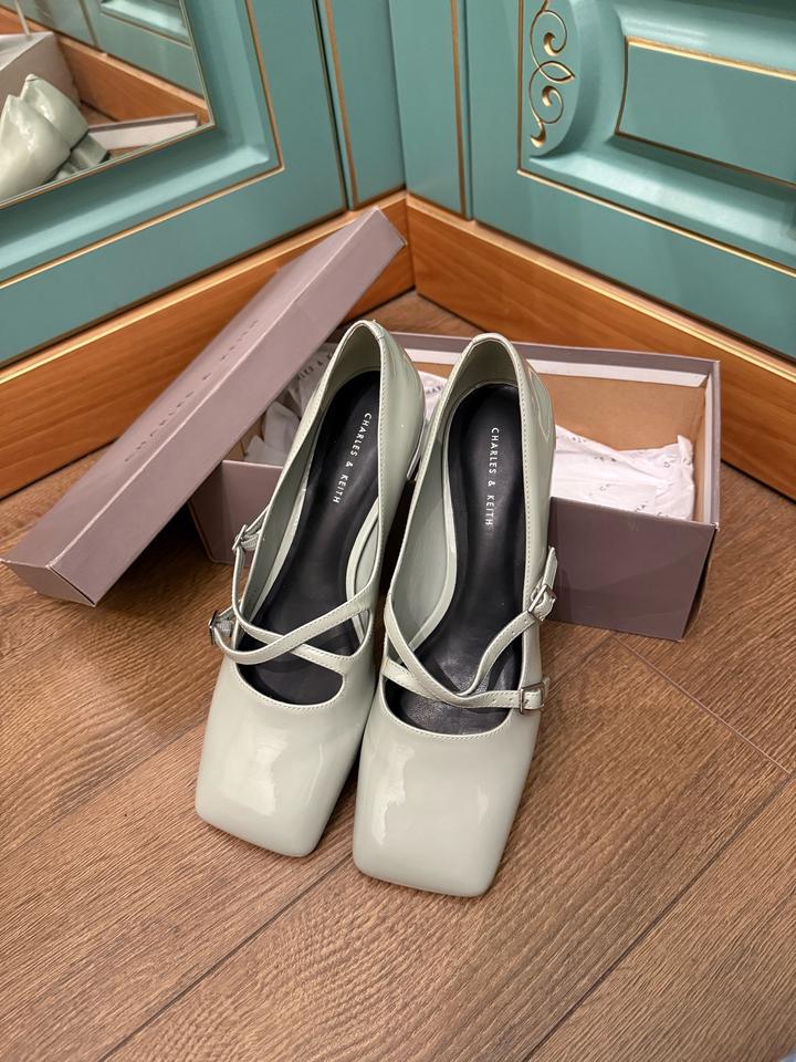 Charles & Keith