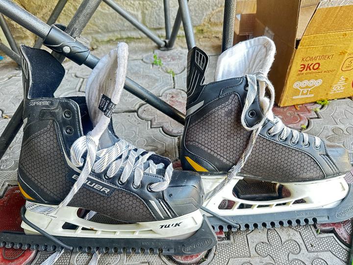 Хоккейные коньки Bauer Supreme