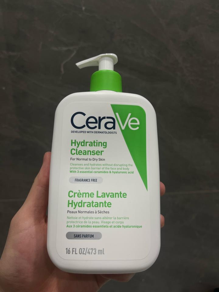 CeraVe Hydrating Cleanser
