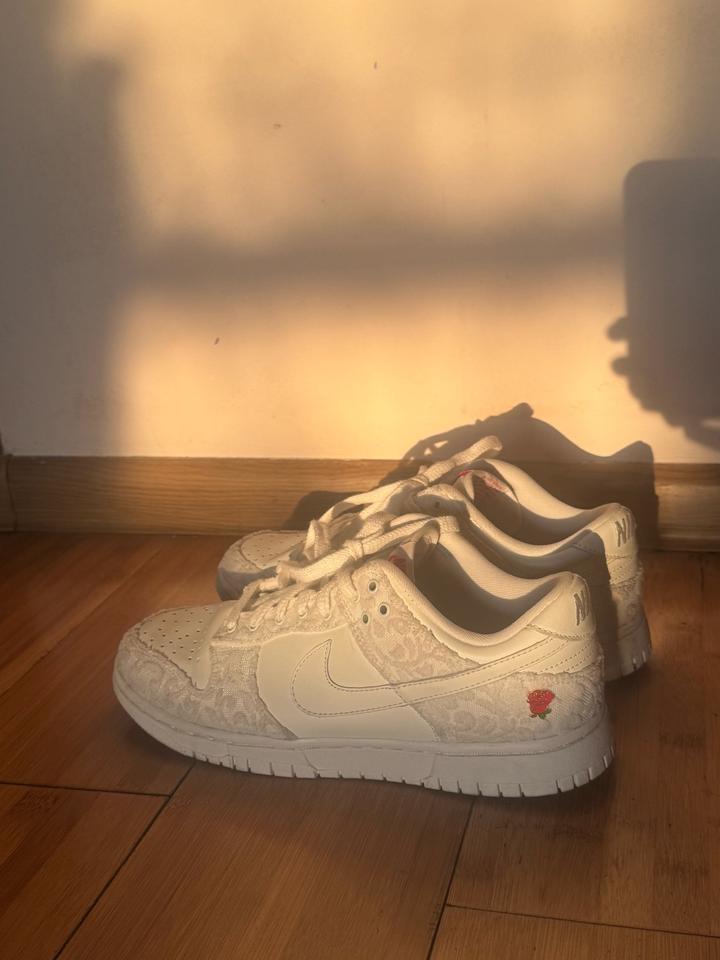 Nike Dunk Low Give Her Flowers