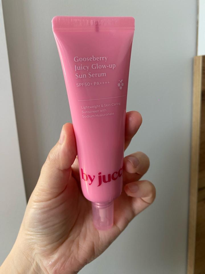 By juccy SPF 50+ Gooseberry Juicy Glow-up Sun Serum
