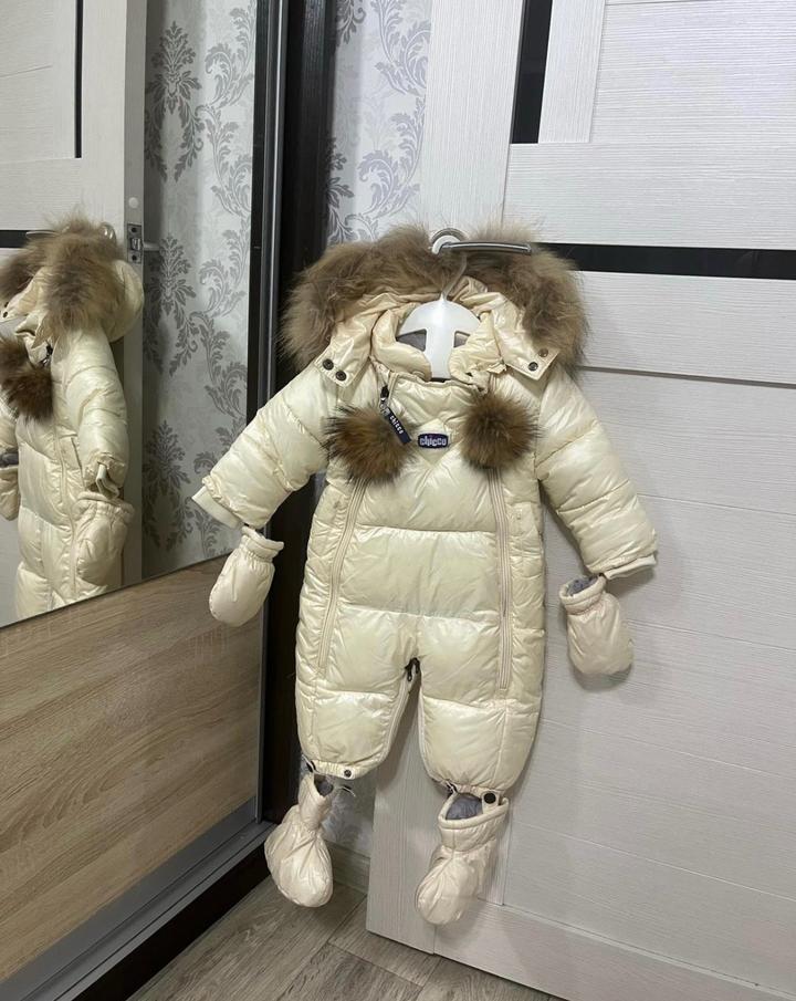 Зимний комбинезон Chicco